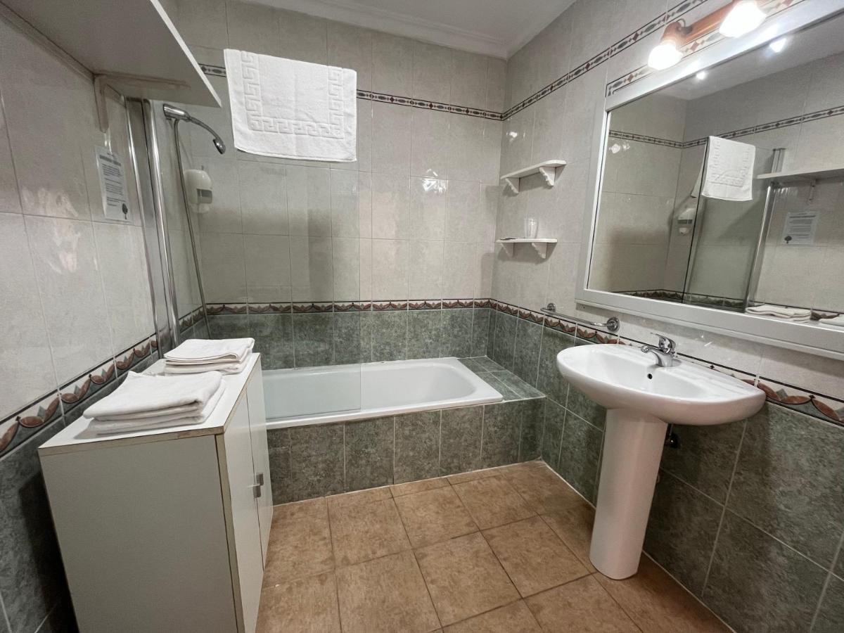 Hostel Conil Conil De La Frontera Eksteriør bilde