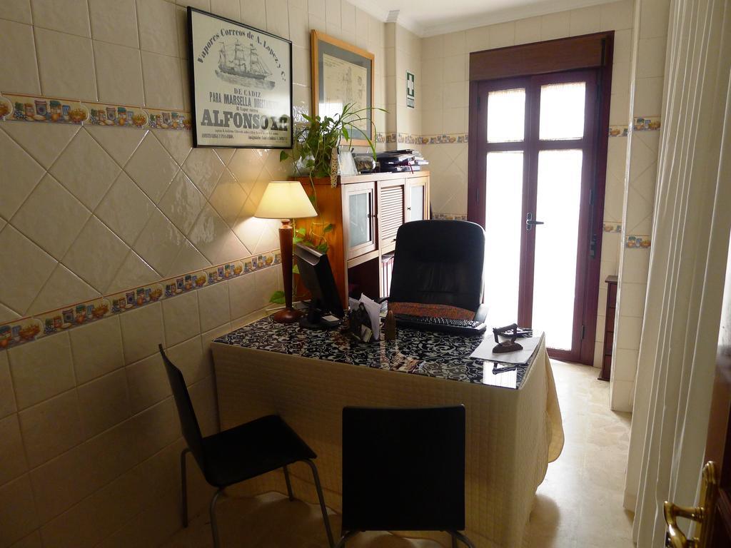 Hostel Conil Conil De La Frontera Eksteriør bilde